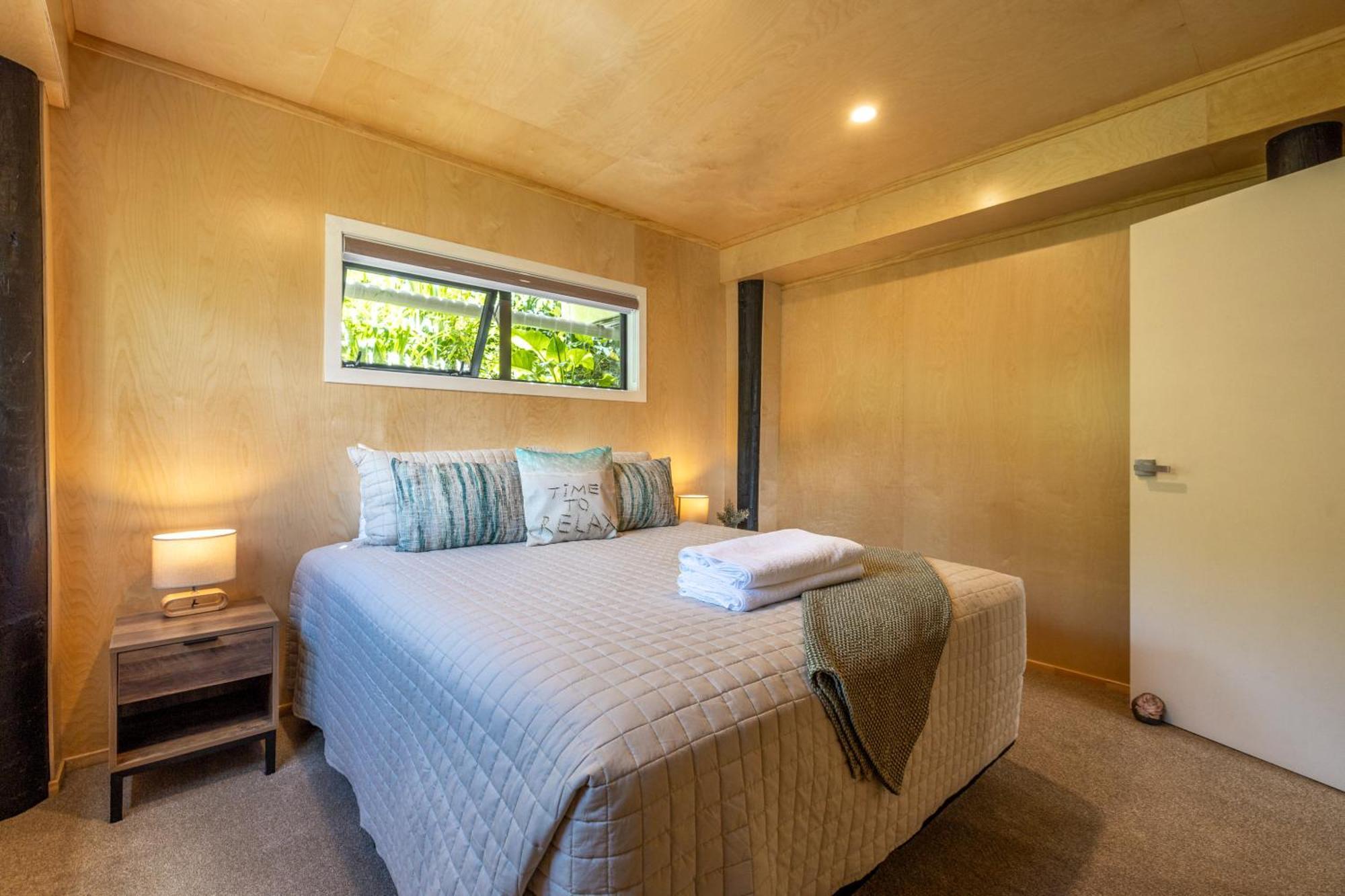 Church Bay Views - Stay Waiheke Oneroa Extérieur photo