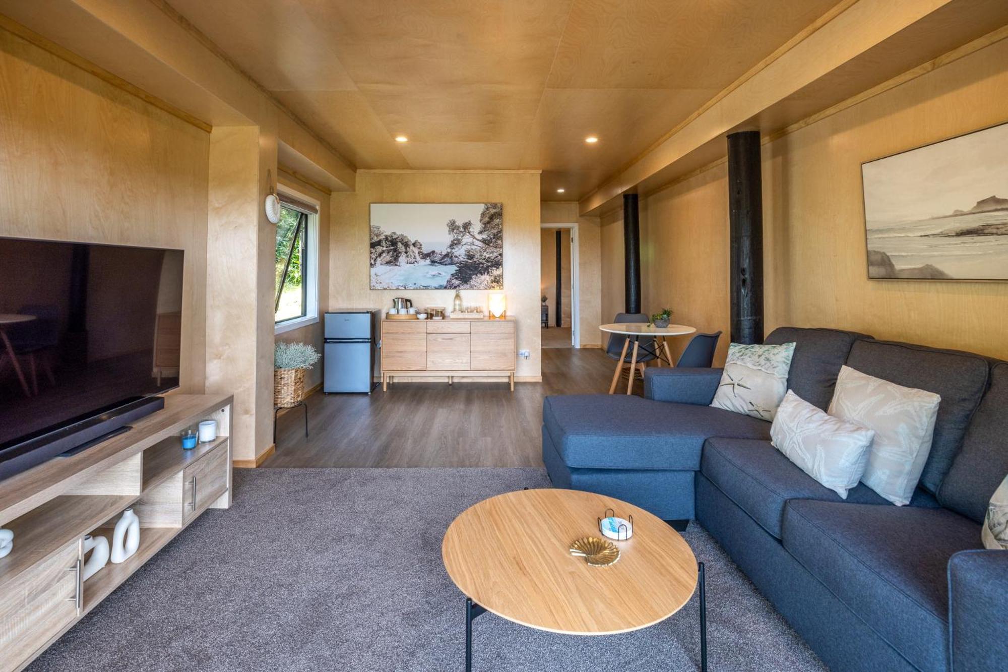 Church Bay Views - Stay Waiheke Oneroa Extérieur photo