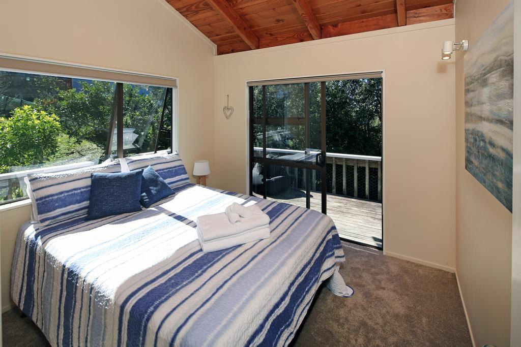 Church Bay Views - Stay Waiheke Oneroa Extérieur photo