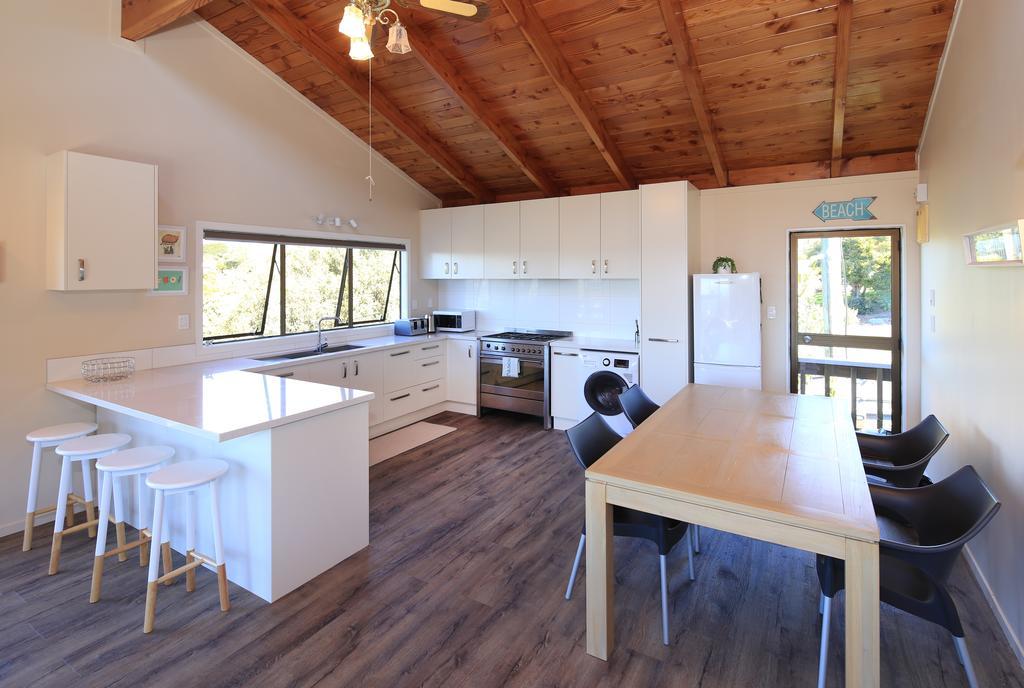 Church Bay Views - Stay Waiheke Oneroa Extérieur photo
